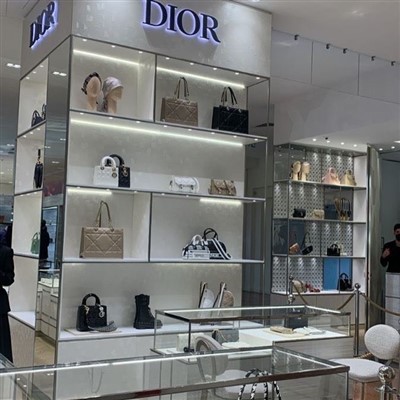 ہینڈبیگ شوروم فرنیچر